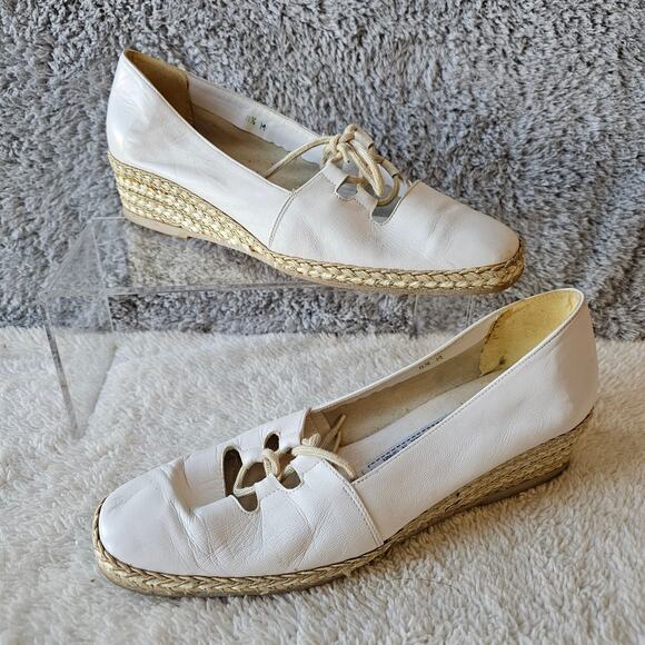 Andre Assous Women Leather Ballet Espadrilles Wedge Loafer Shoes Size 8.5M White - Picture 1 of 5